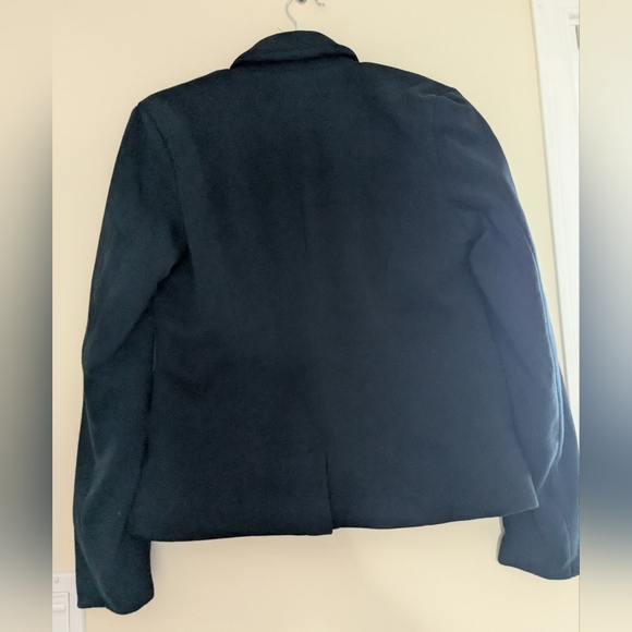 Blazer - Picture 5 of 5